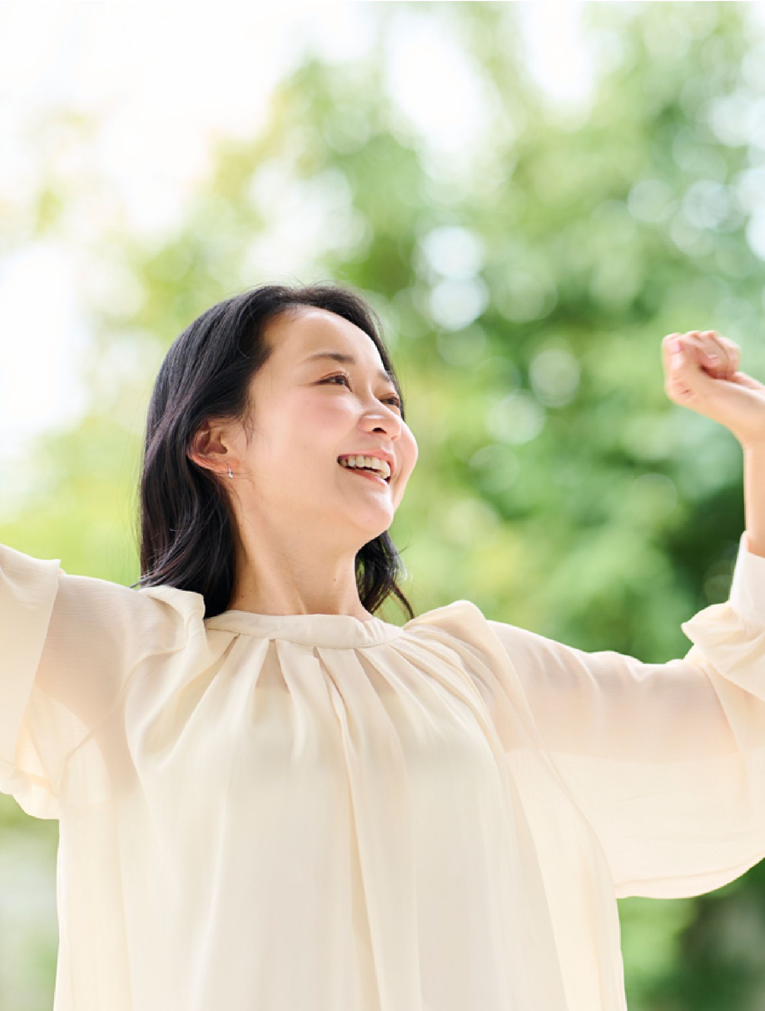 日常の中でリフレッシュする女性