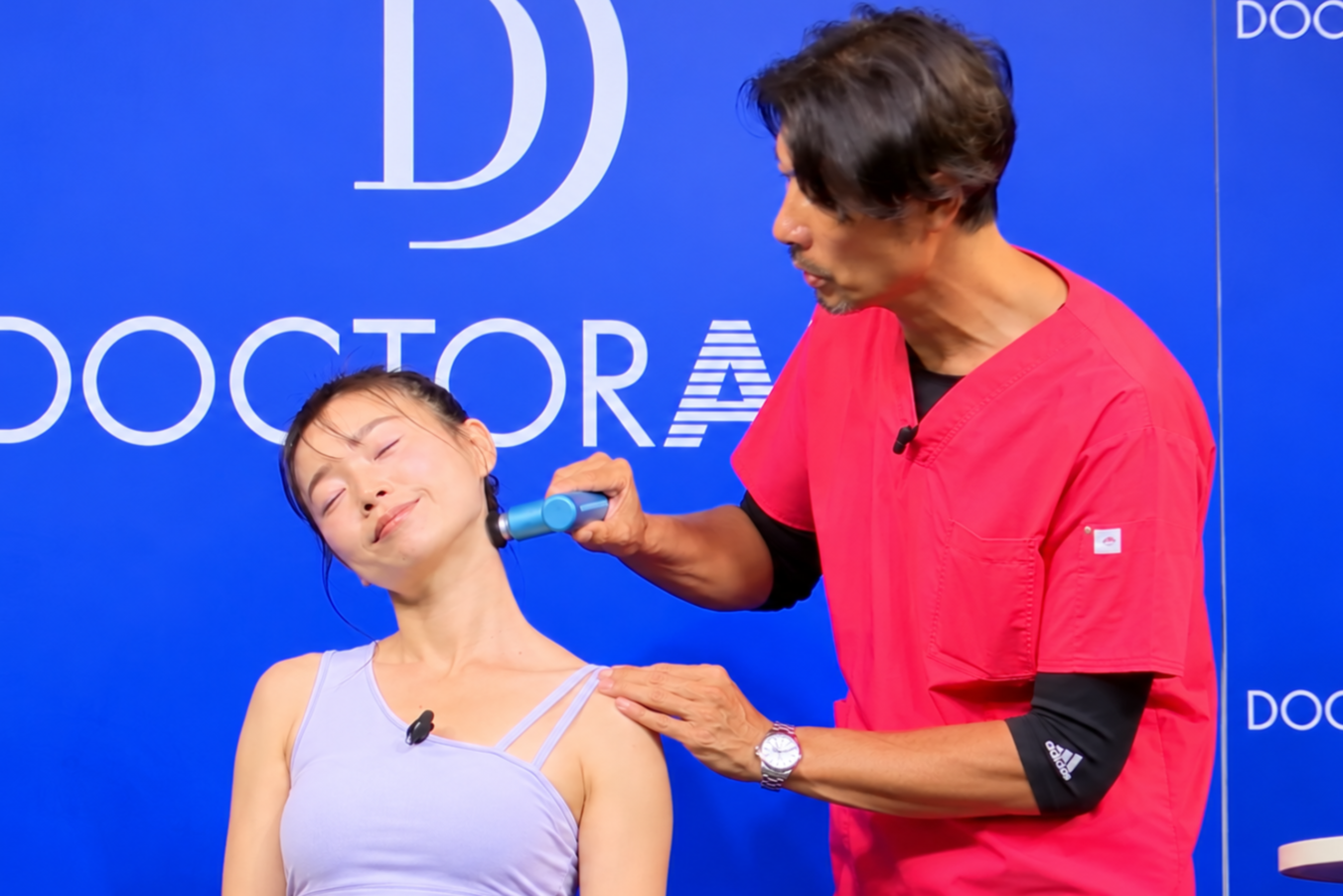 くっきり鎖骨のデコルテ美人に！ ハンディガンで首・デコルテケア